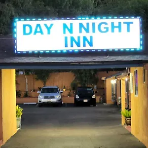 Day N Night - Near Universal Hollywood Motel